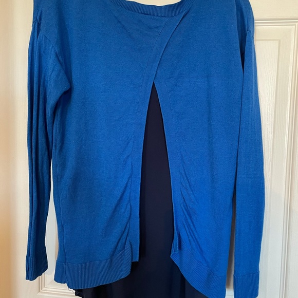 Blue APT 9 top - Picture 3 of 3